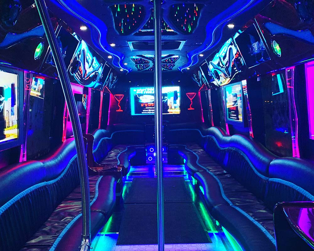 40 passenger limo bus stretch limo Geneva il